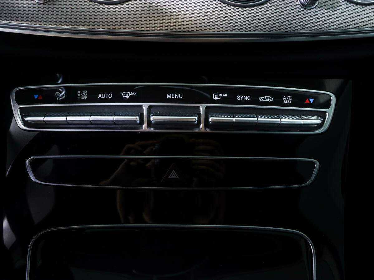 Купить Mercedes-Benz E-Класс 200, 2018, 38 200 км, фото №16