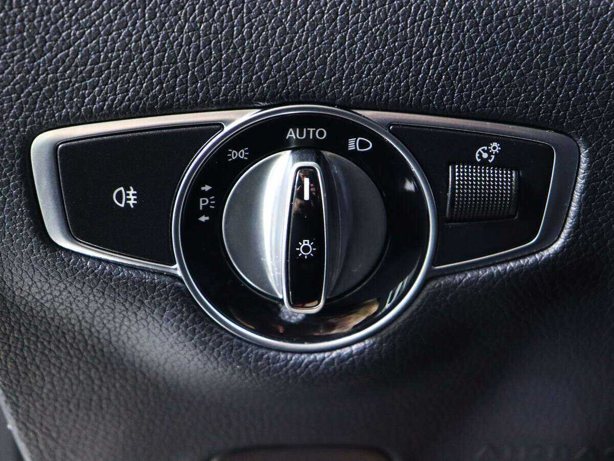 Купить Mercedes-Benz E-Класс 200, 2018, 38 200 км, фото №19