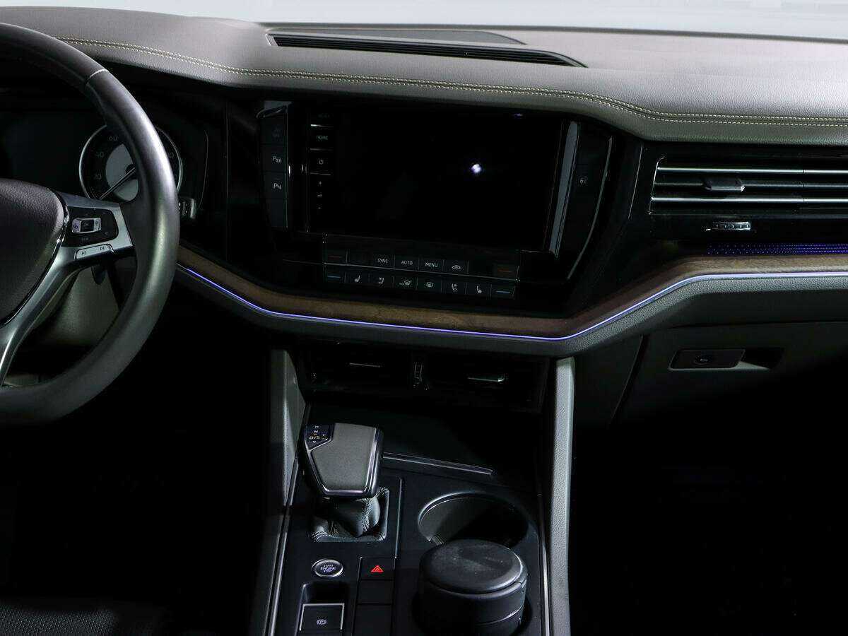 Купить Volkswagen Touareg, 2018, 38 398 км, фото №12