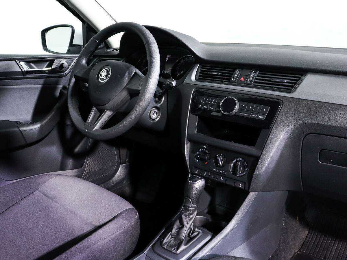 Купить Skoda Rapid, 2018, 28 000 км, фото №8