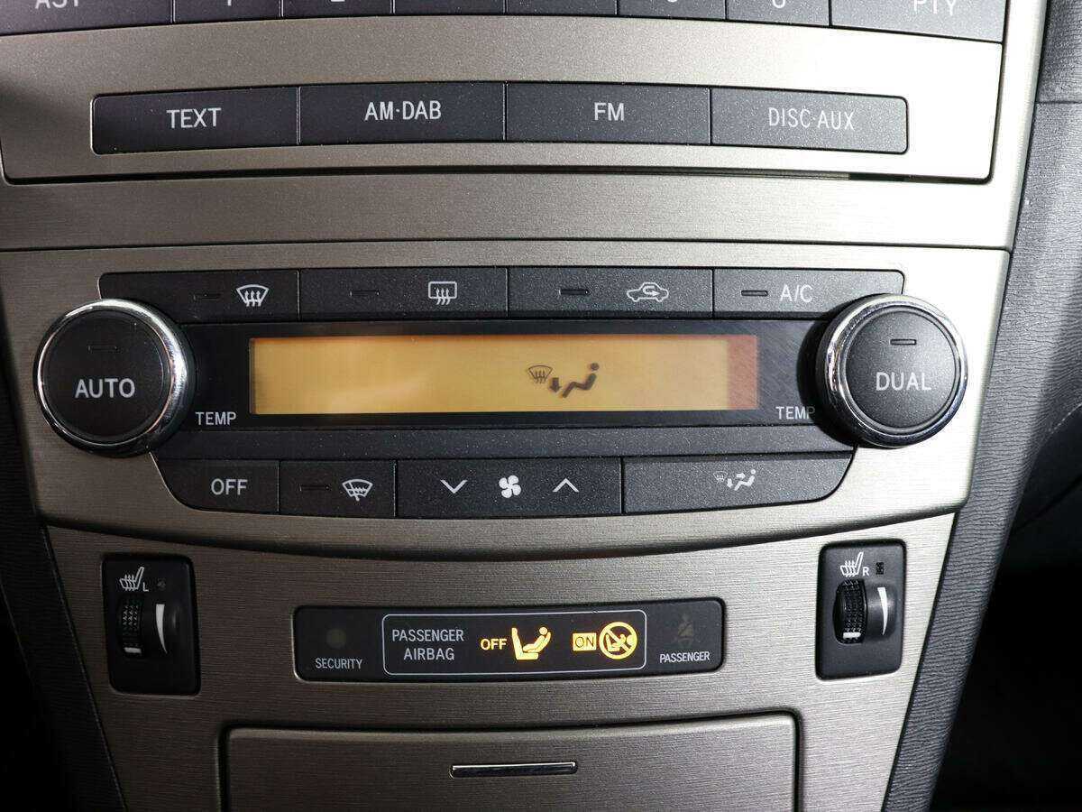 Купить Toyota Avensis, 2011, 126 000 км, фото №15