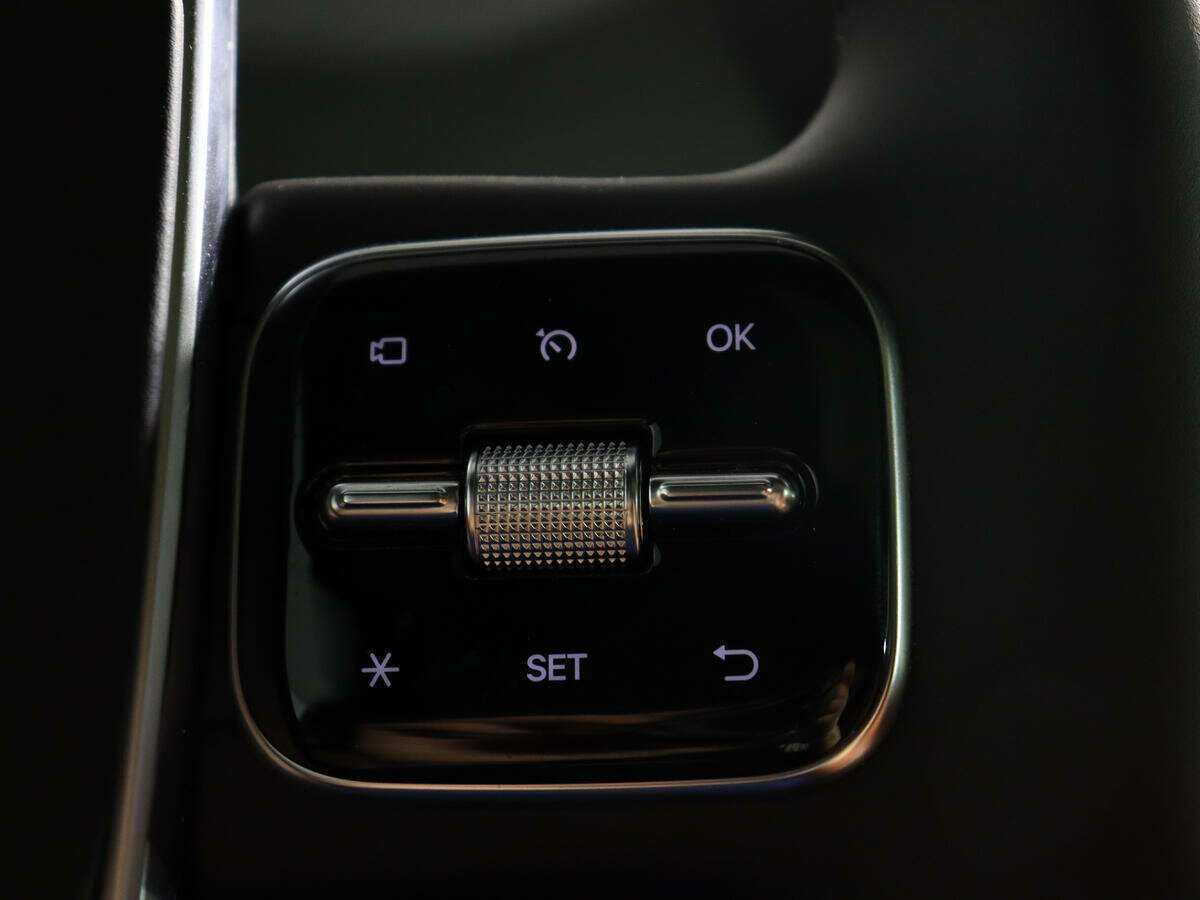 Купить LiXiang L9 44.5 kWh, 2023, 4 950 км, фото №32