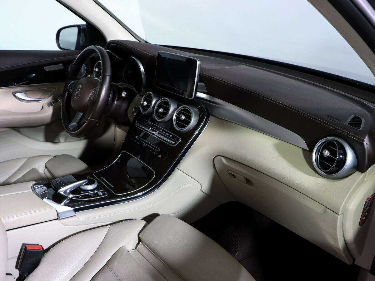 Купить Mercedes-Benz GLC 300, 2016, 139 936 км, фото №7