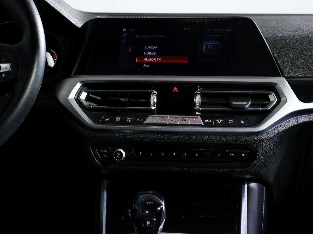 Купить BMW 3 серии 318d, 2019, 86 500 км, фото №11