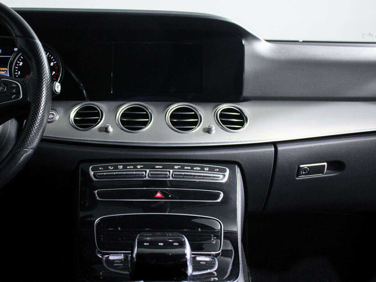 Купить Mercedes-Benz E-Класс 200, 2016, 88 196 км, фото №13