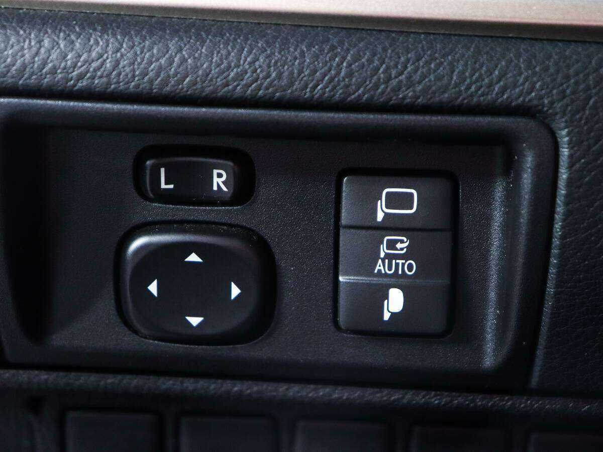 Купить Lexus ES 200, 2016, 121 281 км, фото №21