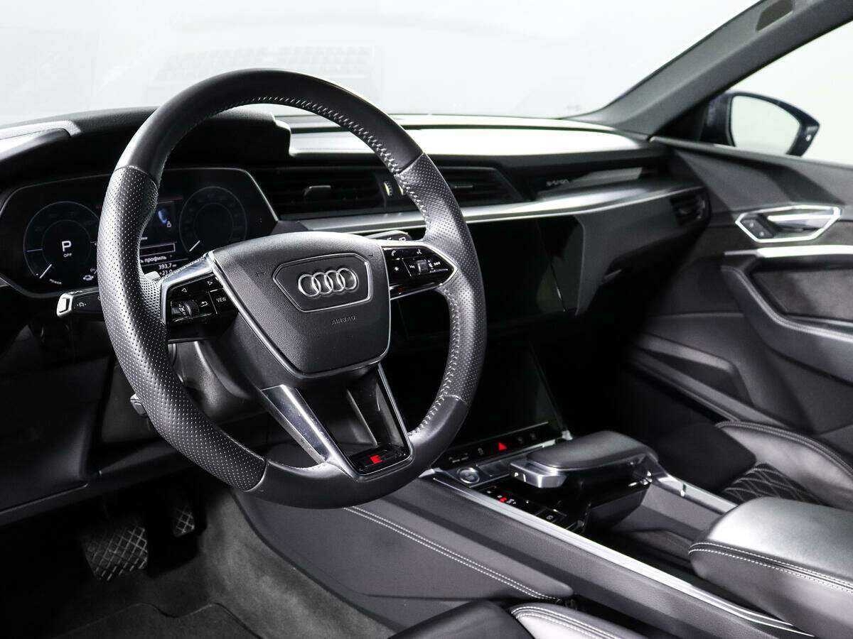 Купить Audi e-tron 55, 2020, 58 582 км, фото №12