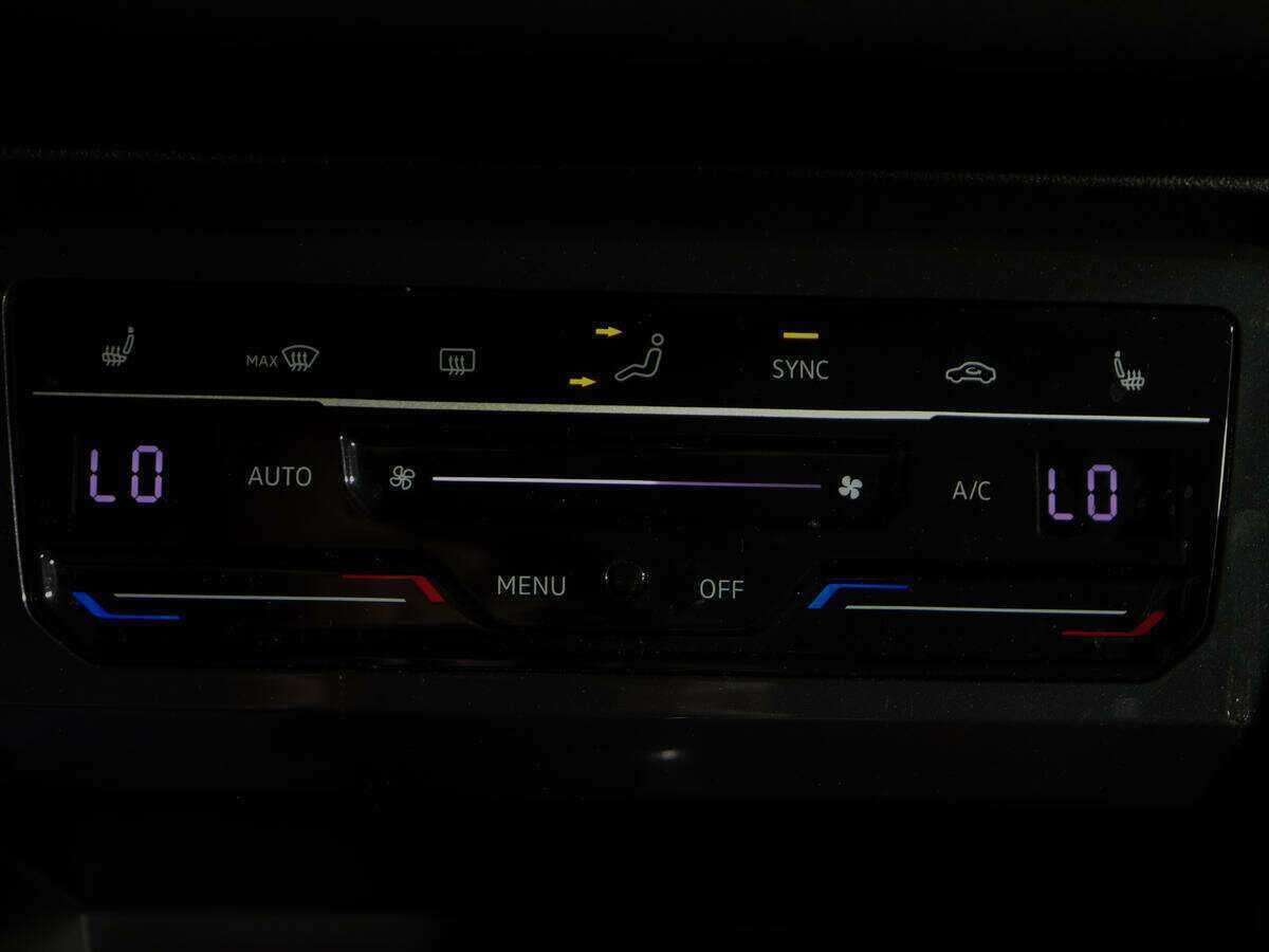 Купить Volkswagen Tiguan, 2021, 20 437 км, фото №18