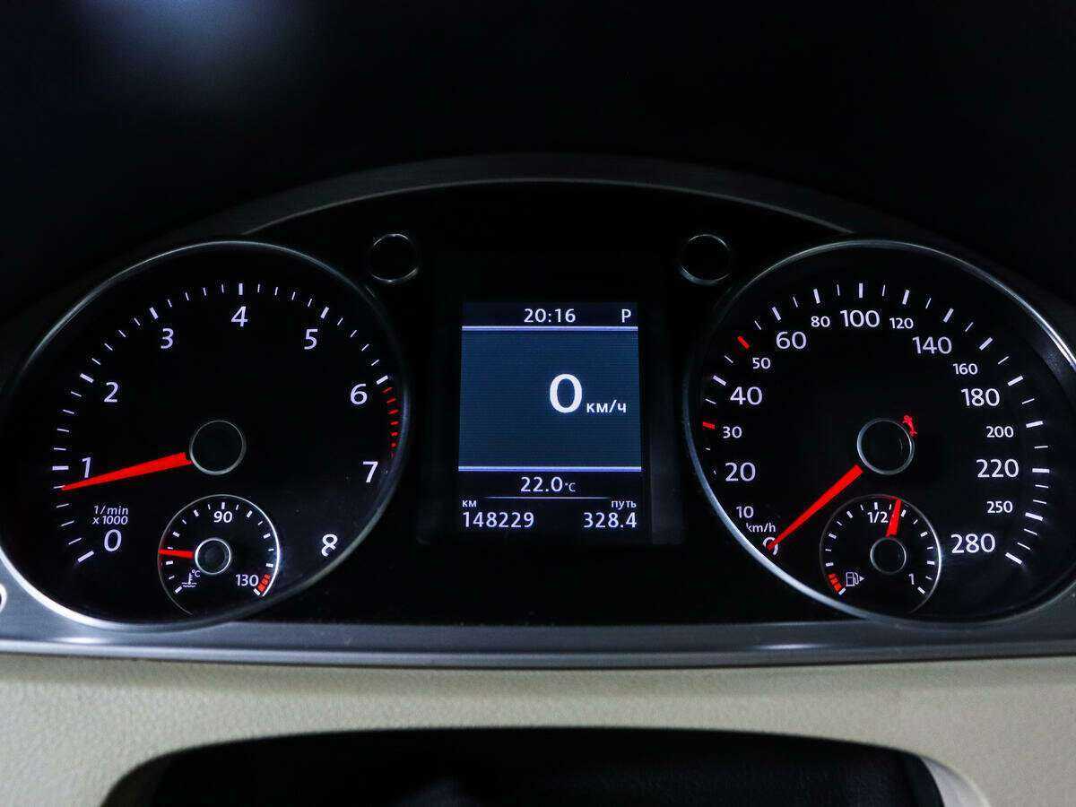 Купить Volkswagen Passat CC, 2011, 148 000 км, фото №9