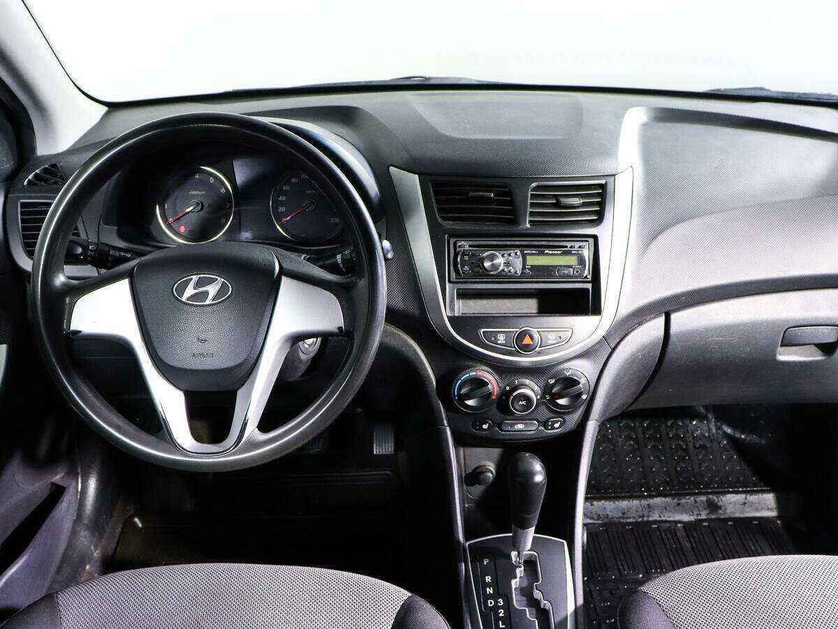 Купить Hyundai Solaris, 2011, 152 235 км, фото №10