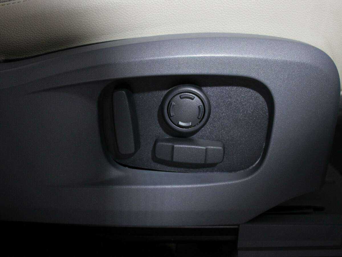 Купить Land Rover Defender 110, 2020, 117 950 км, фото №16