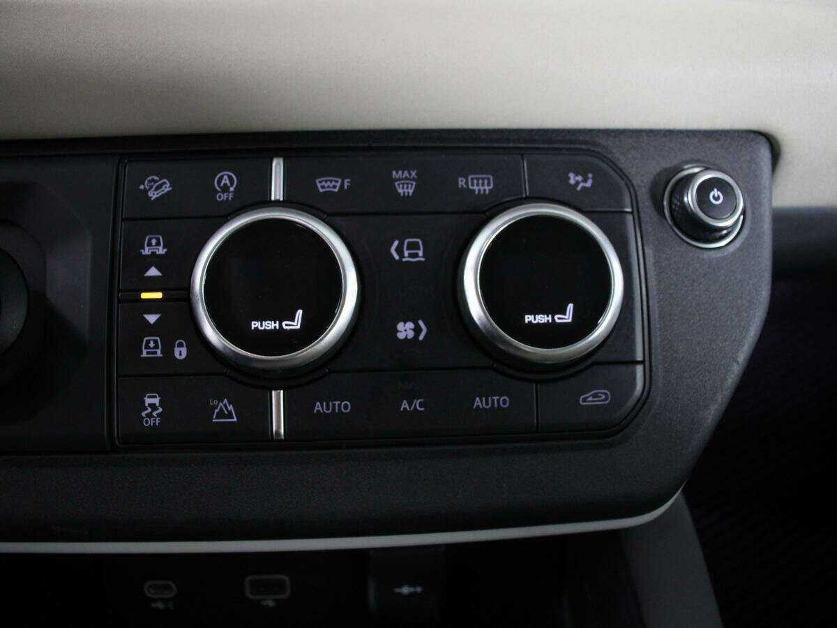 Купить Land Rover Defender 110, 2020, 117 950 км, фото №27