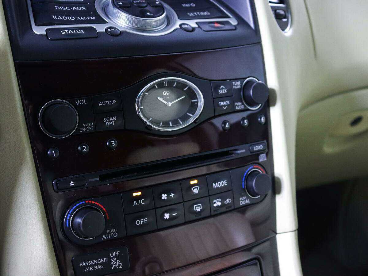 Купить Infiniti EX35, 2008, 188 990 км, фото №15