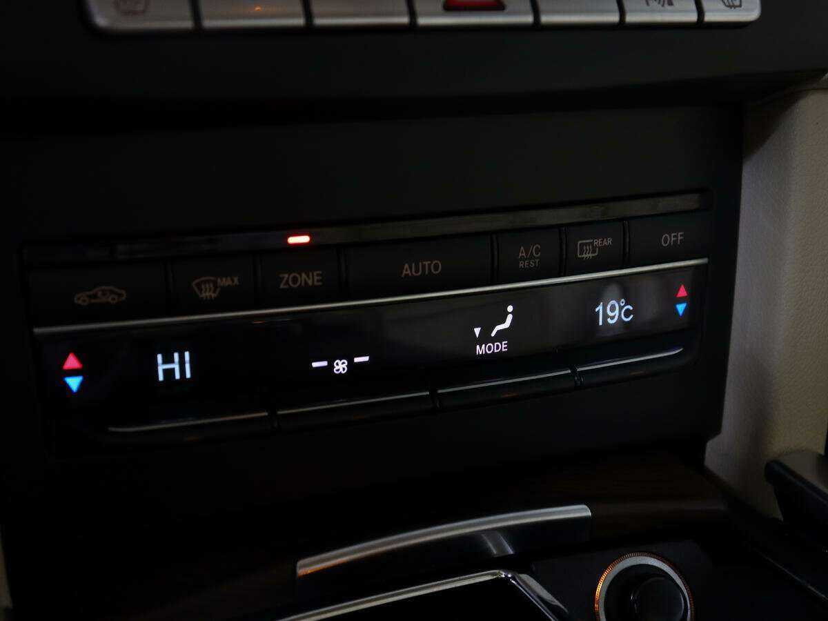 Купить Mercedes-Benz E-Класс 250 CDI, 2015, 65 859 км, фото №16