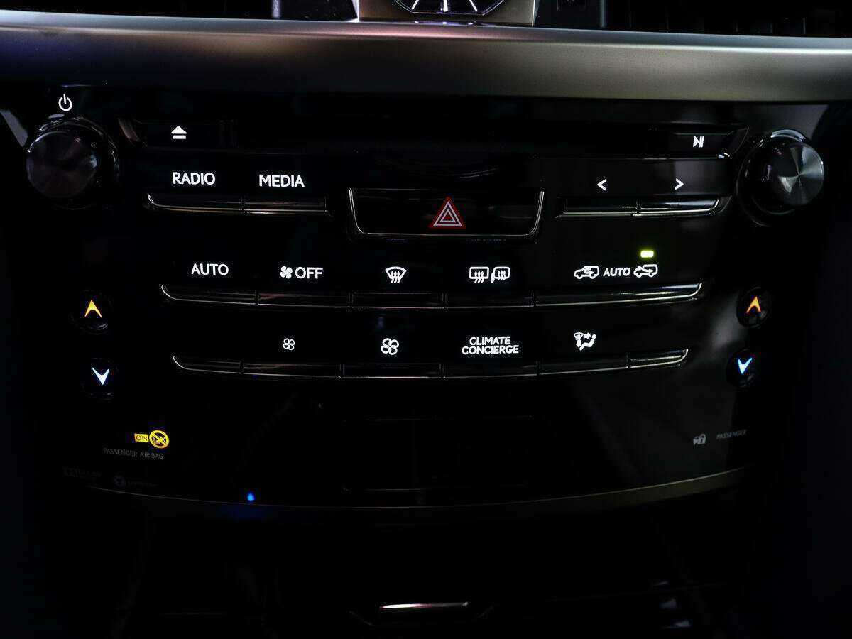 Купить Lexus LX 450d, 2017, 126 989 км, фото №23