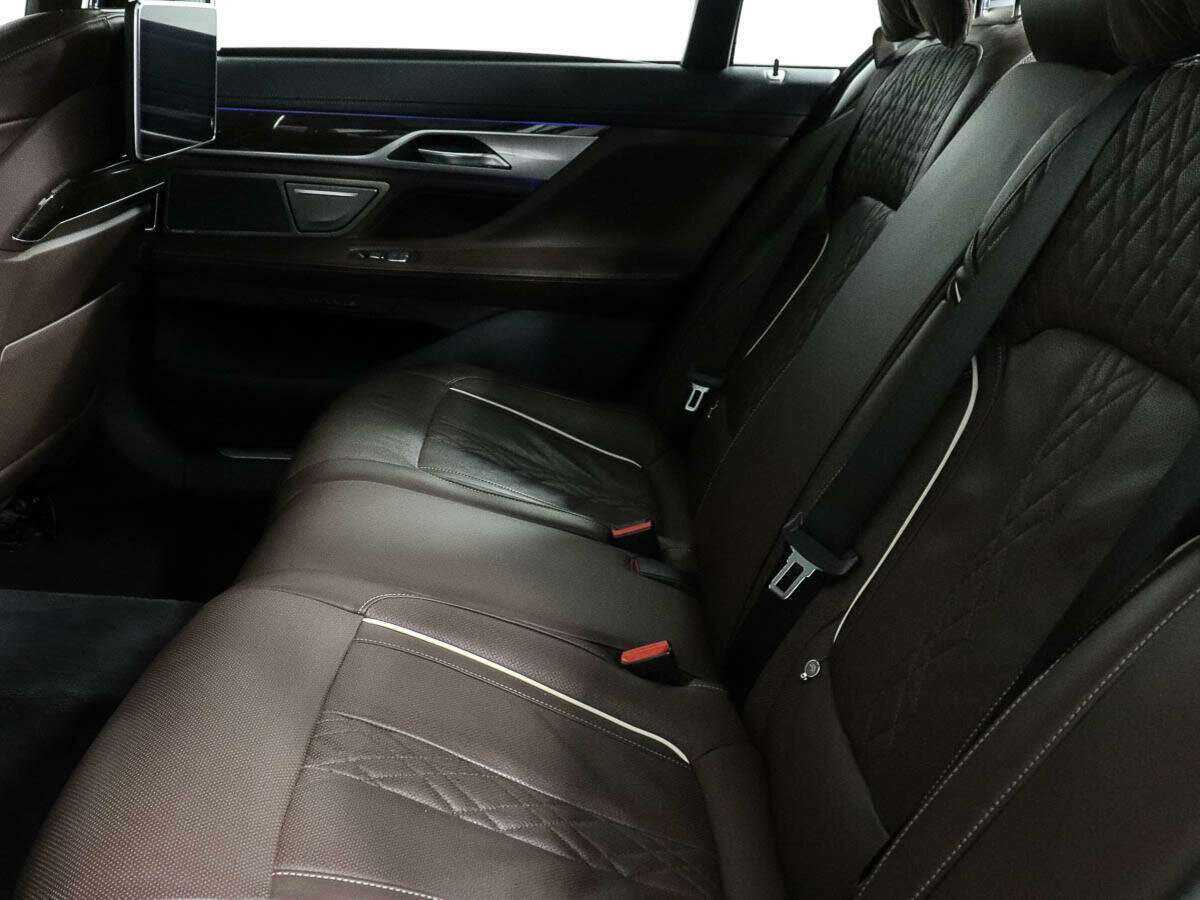 Купить BMW 7 серии Long 740Li xDrive, 2019, 280 796 км, фото №7