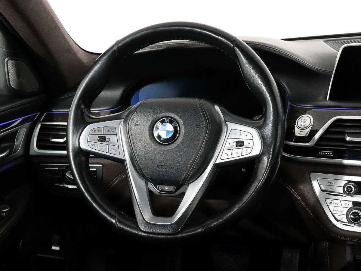 Купить BMW 7 серии Long 740Li xDrive, 2019, 280 796 км, фото №11