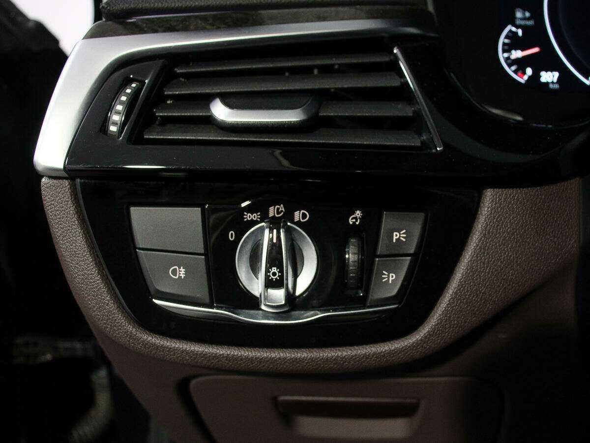 Купить BMW 5 серии M550d xDrive, 2019, 75 758 км, фото №19