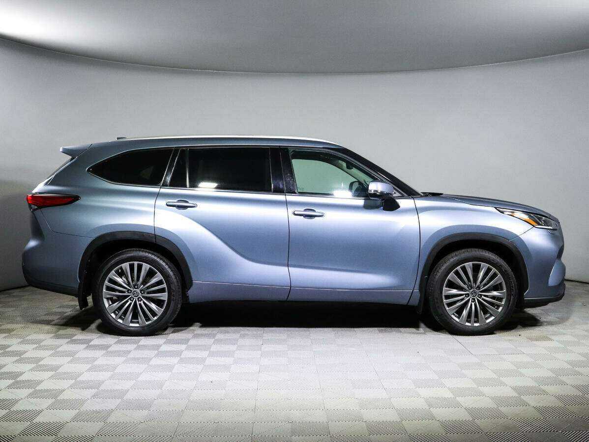 Купить Toyota Highlander, 2022, 6 431 км, фото №4