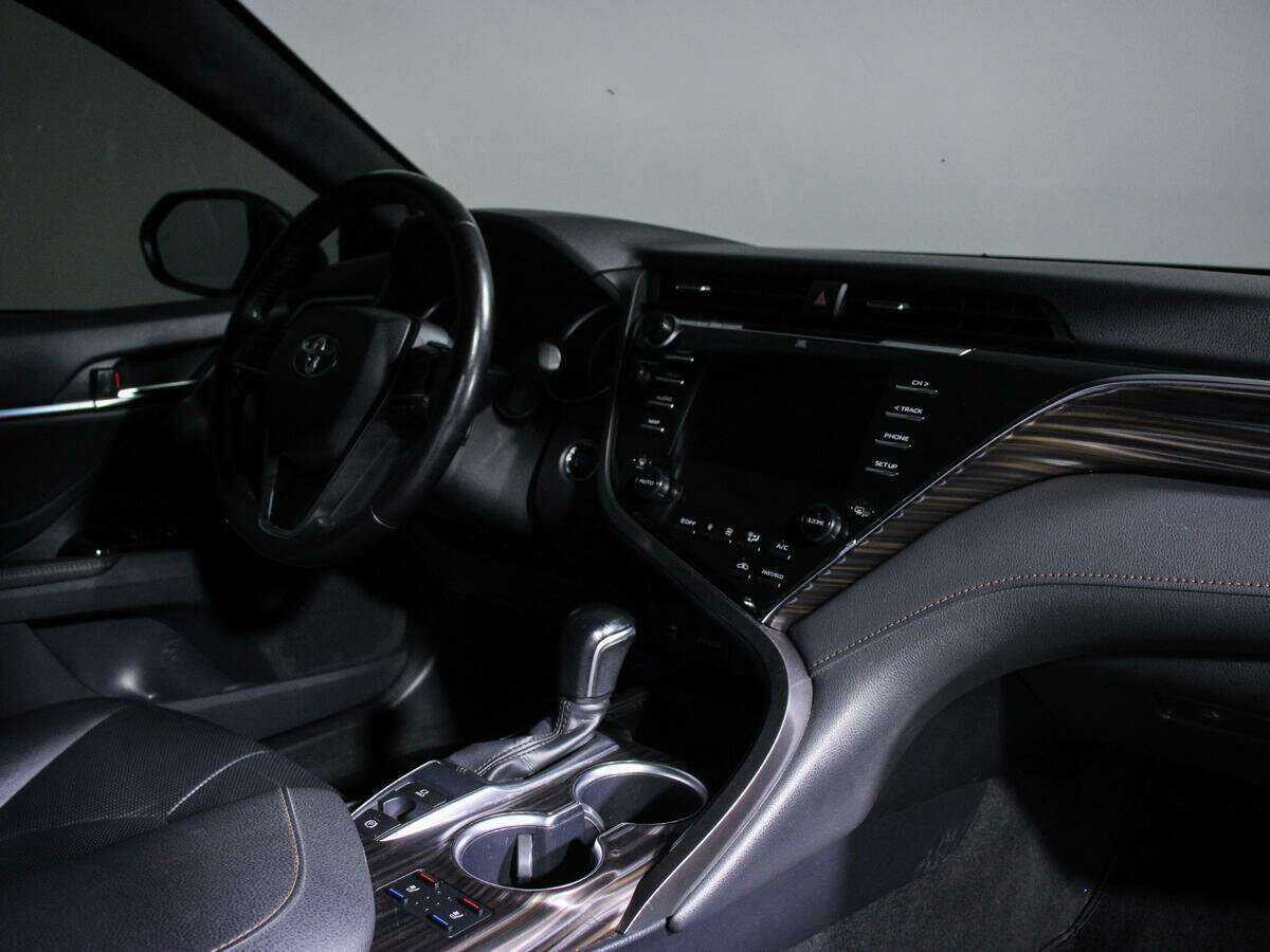 Купить Toyota Camry, 2018, 83 000 км, фото №7