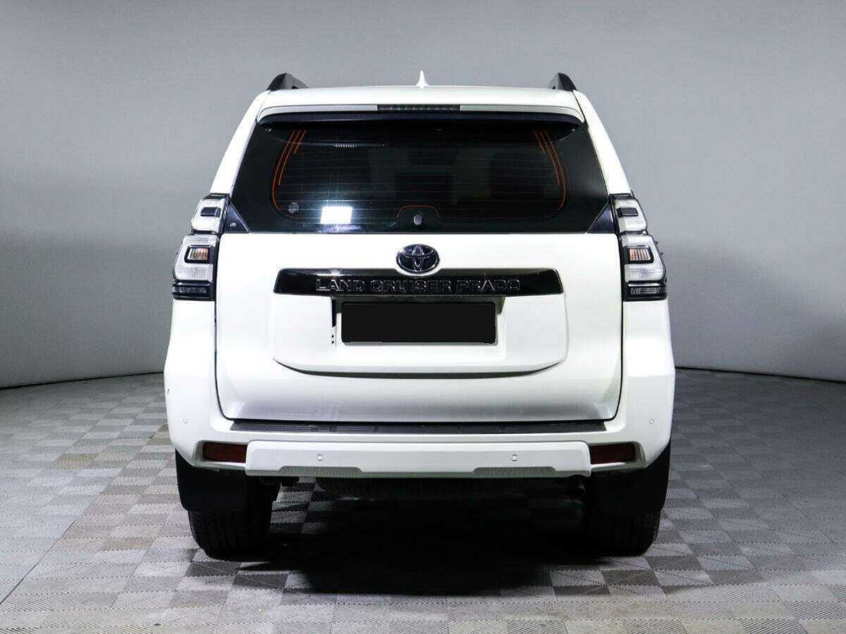 Купить Toyota Land Cruiser Prado, 2022, 4 296 км, фото №4