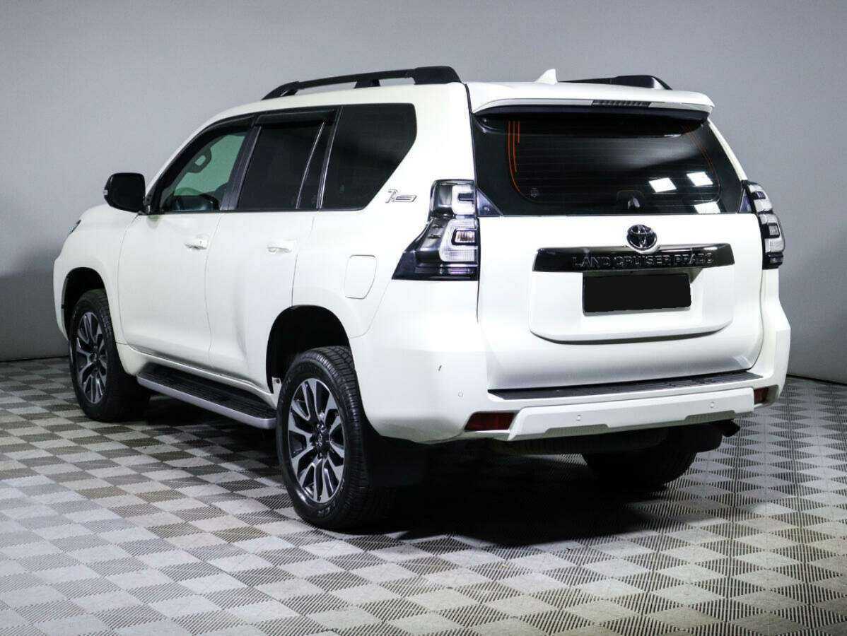 Купить Toyota Land Cruiser Prado, 2022, 4 296 км, фото №5