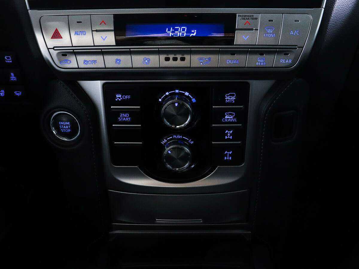 Купить Toyota Land Cruiser Prado, 2022, 4 296 км, фото №15