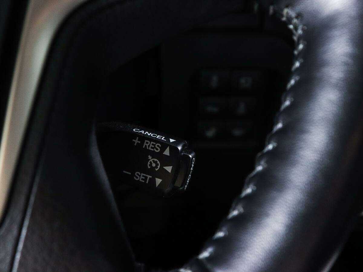 Купить Toyota Land Cruiser Prado, 2022, 4 296 км, фото №17