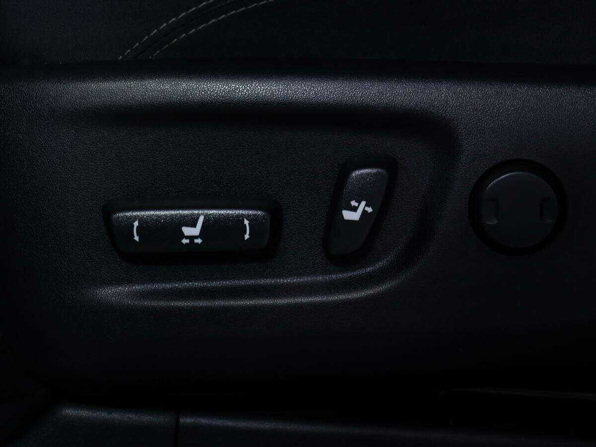 Купить Toyota Land Cruiser Prado, 2019, 143 980 км, фото №17