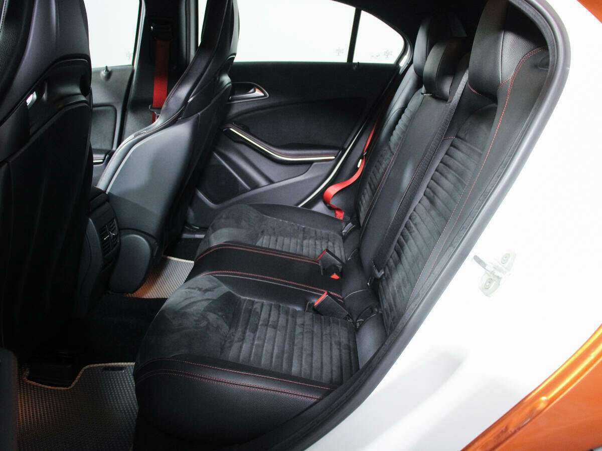 Купить Mercedes-Benz A-Класс AMG 45 AMG, 2015, 157 281 км, фото №8