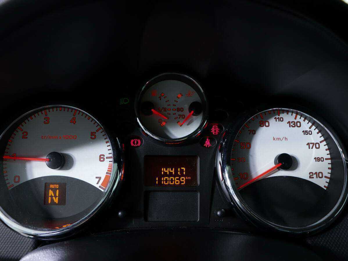 Купить Peugeot 207, 2010, 108 000 км, фото №9