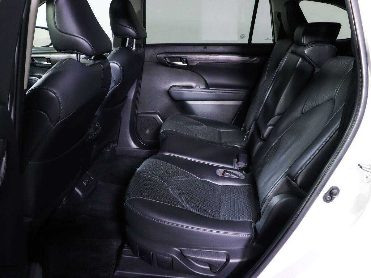 Купить Toyota Highlander, 2022, 4 278 км, фото №8