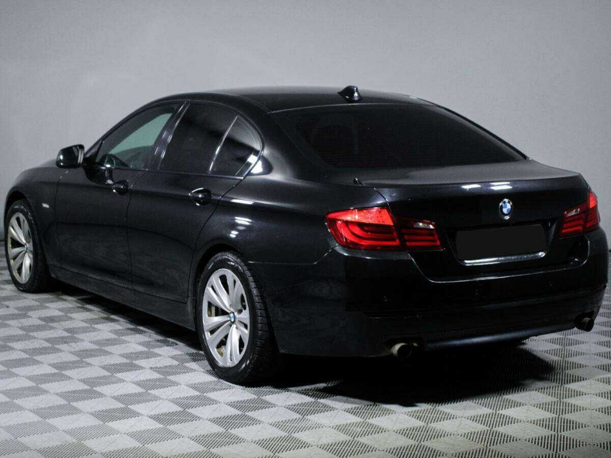 Купить BMW 5 серии 528i xDrive, 2012, 237 085 км, фото №6