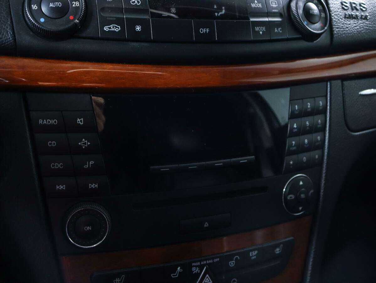 Купить Mercedes-Benz E-Класс 200, 2006, 367 000 км, фото №15