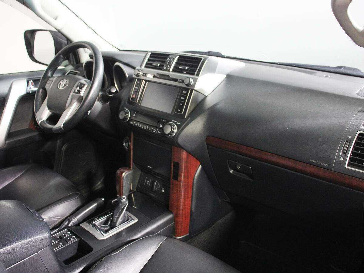 Купить Toyota Land Cruiser Prado, 2017, 174 190 км, фото №8