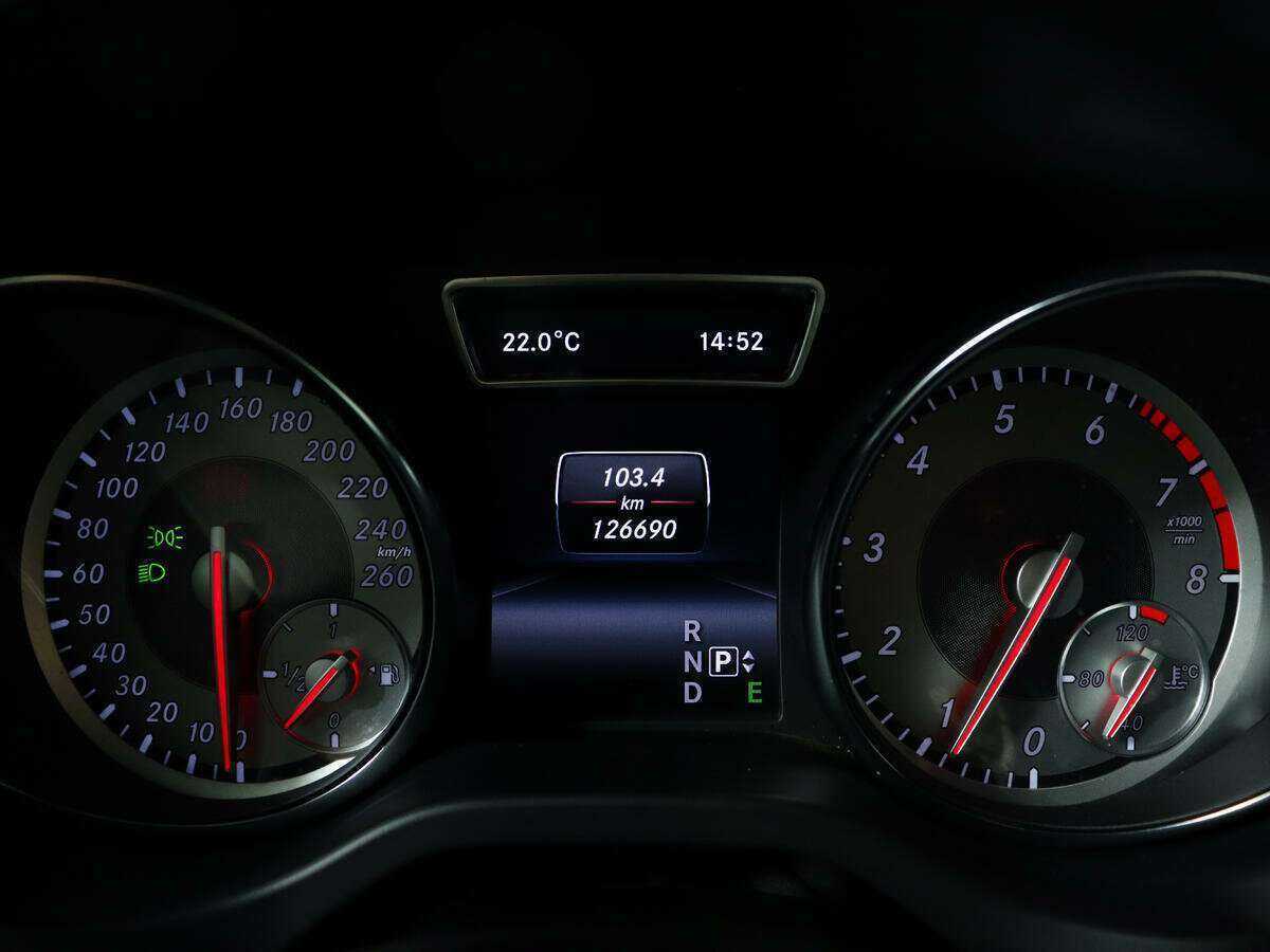 Купить Mercedes-Benz GLA 250, 2015, 126 700 км, фото №9