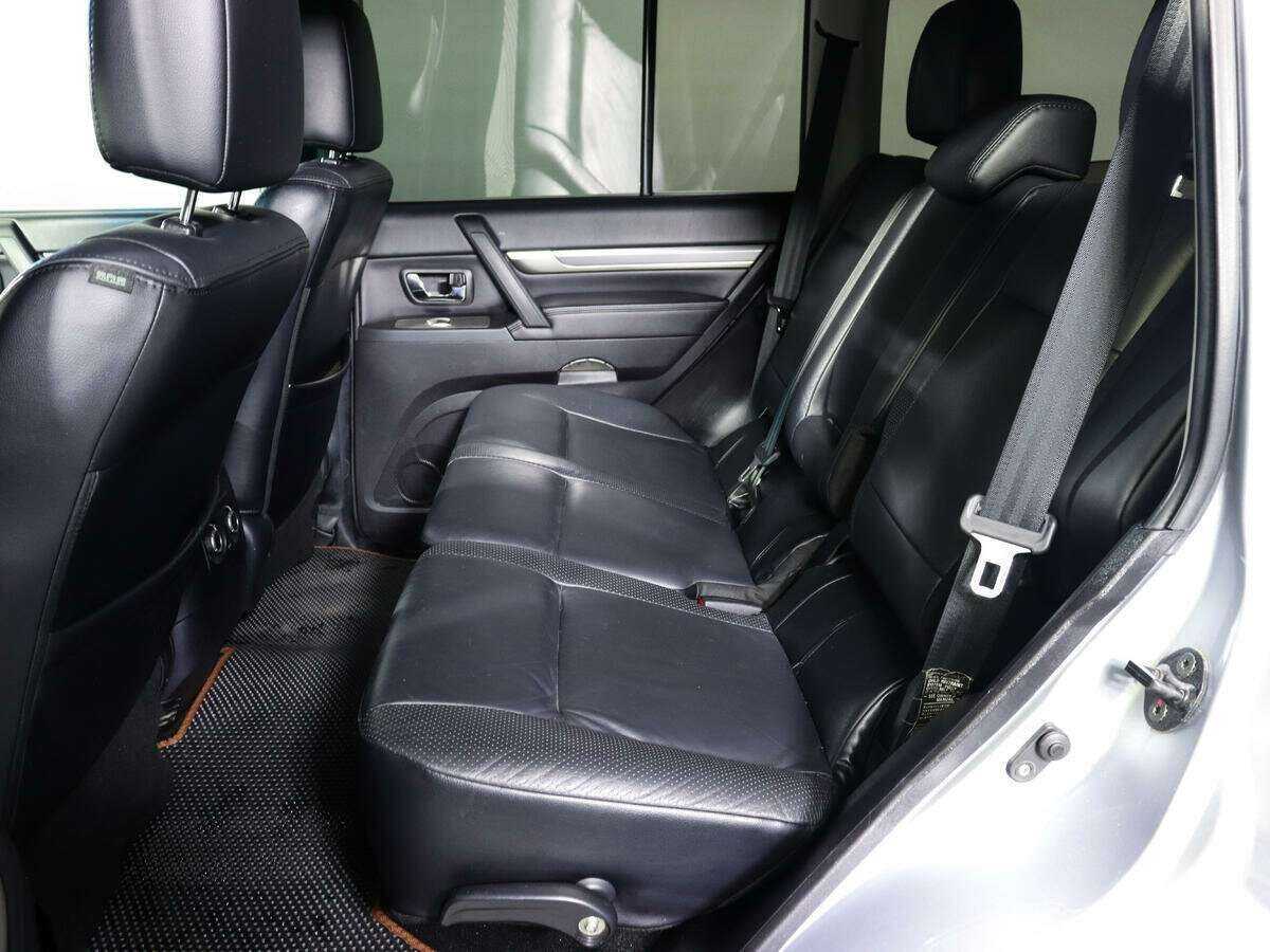 Купить Mitsubishi Pajero, 2011, 144 900 км, фото №9