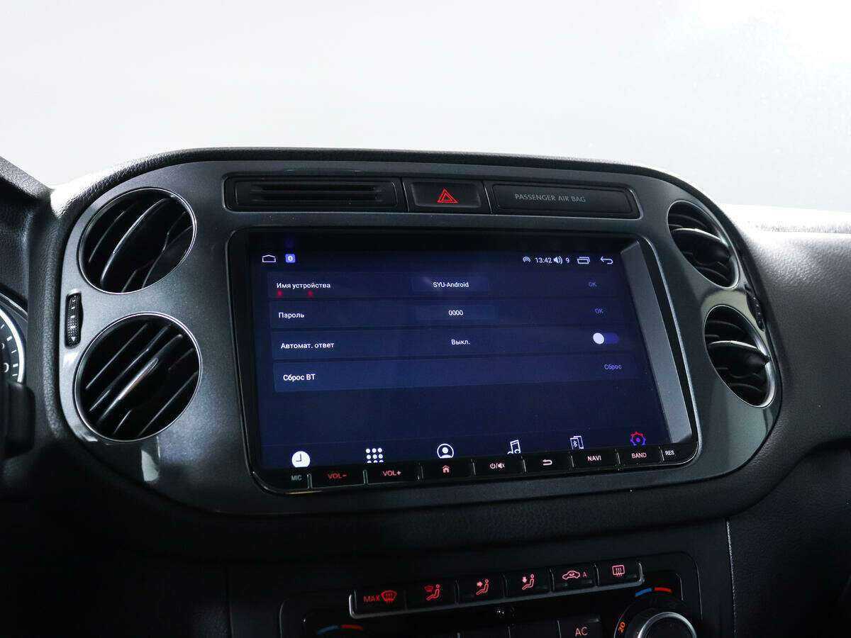 Купить Volkswagen Tiguan, 2011, 129 000 км, фото №12