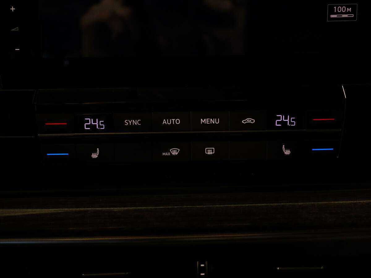 Купить Volkswagen Touareg, 2019, 139 110 км, фото №18