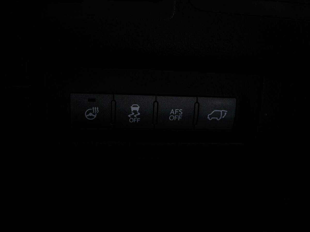 Купить Lexus LX 570, 2012, 297 000 км, фото №21