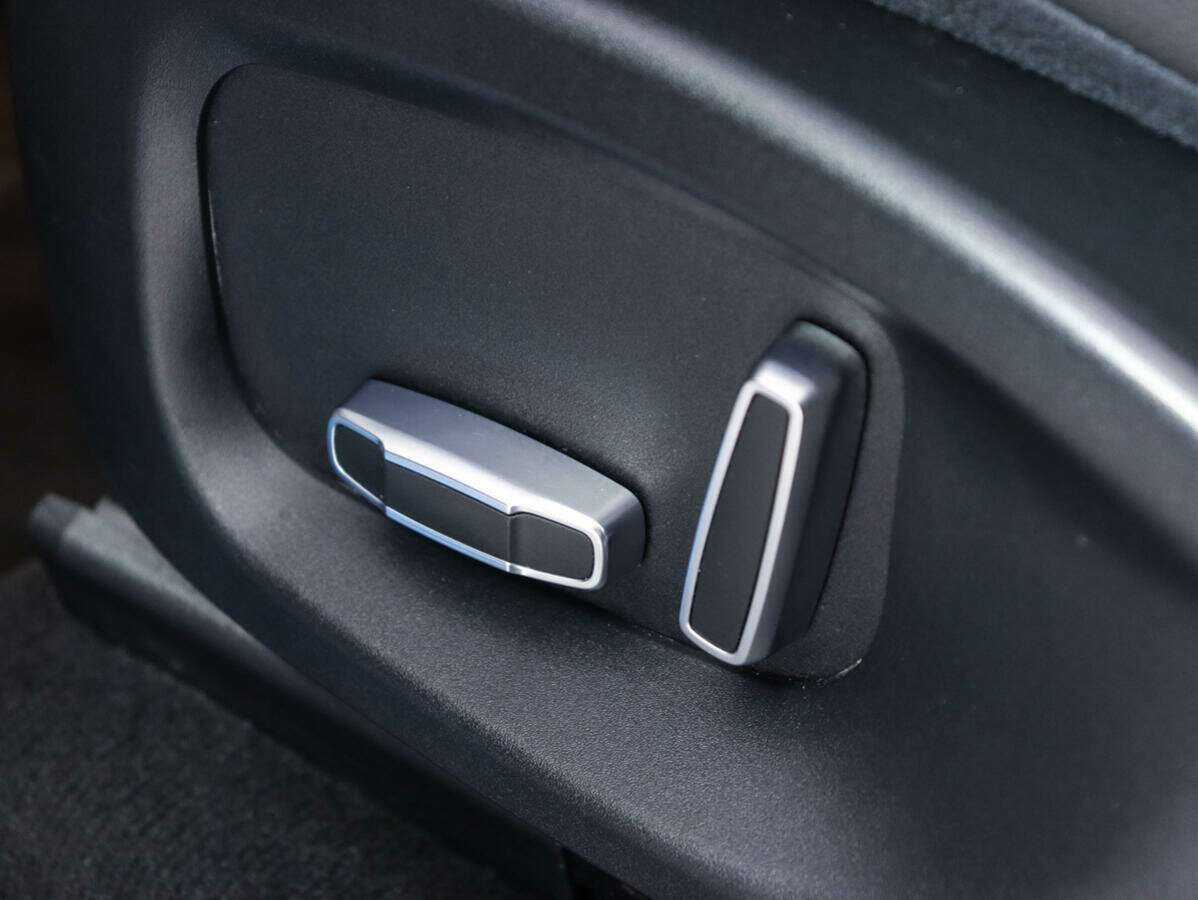 Купить Jaguar F-Pace, 2018, 81 000 км, фото №17