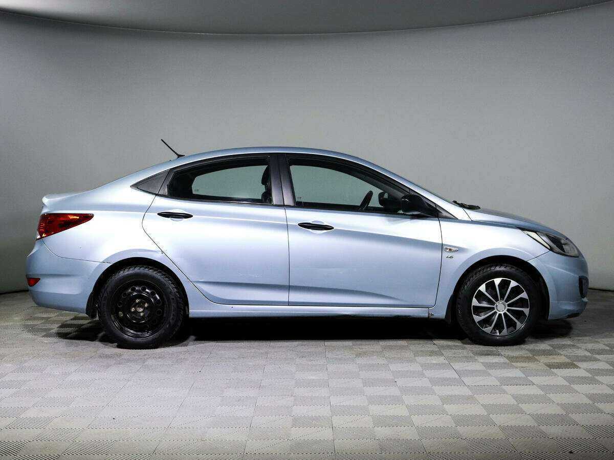 Купить Hyundai Solaris, 2011, 115 000 км, фото №4