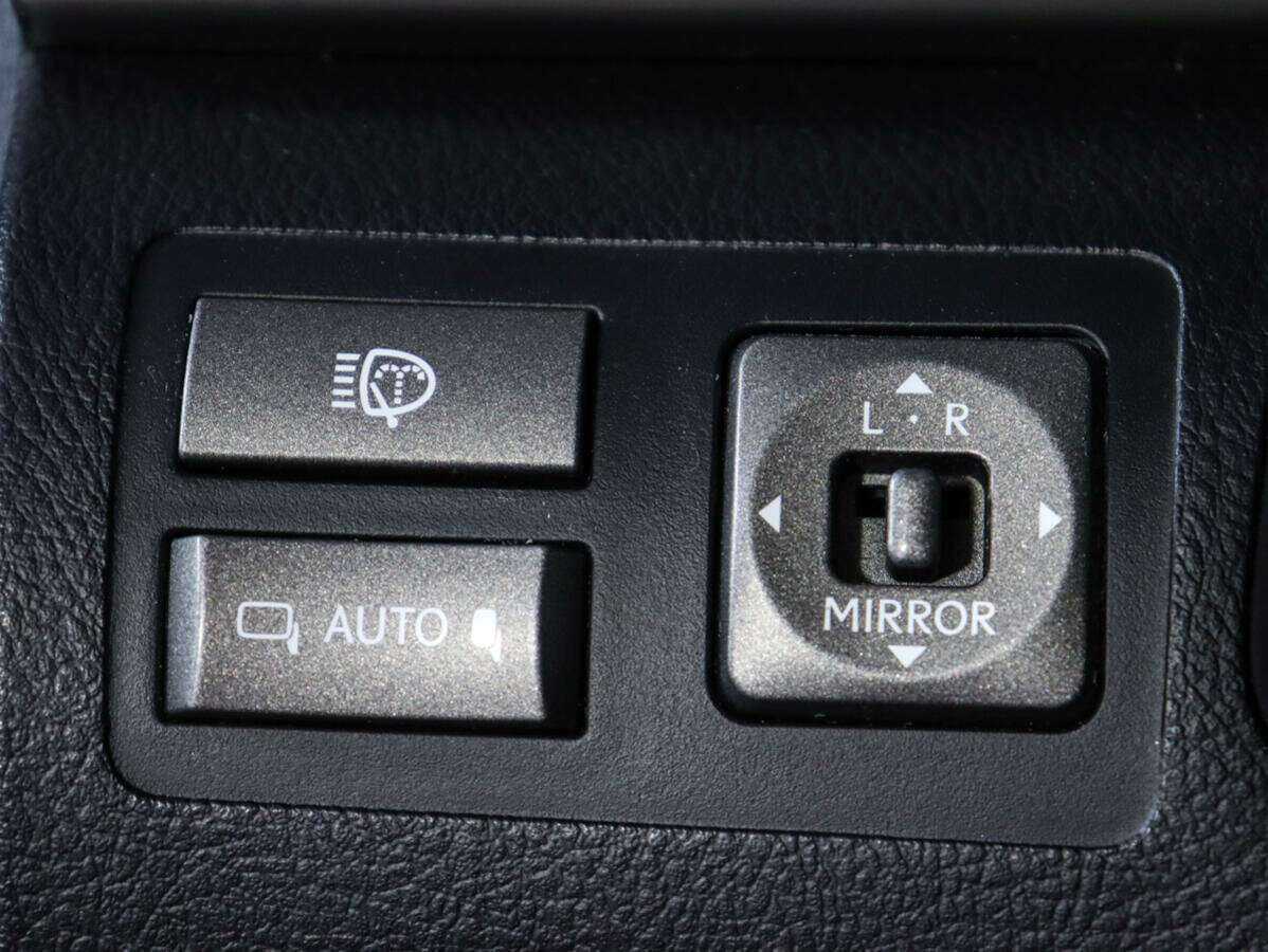 Купить Lexus LX 570, 2012, 201 605 км, фото №18