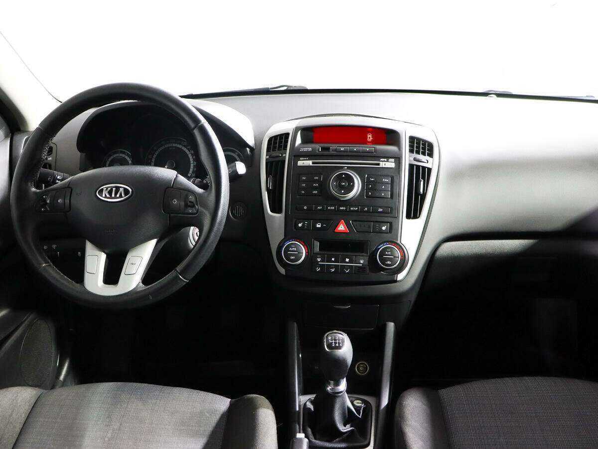 Купить Kia Ceed, 2011, 80 000 км, фото №12