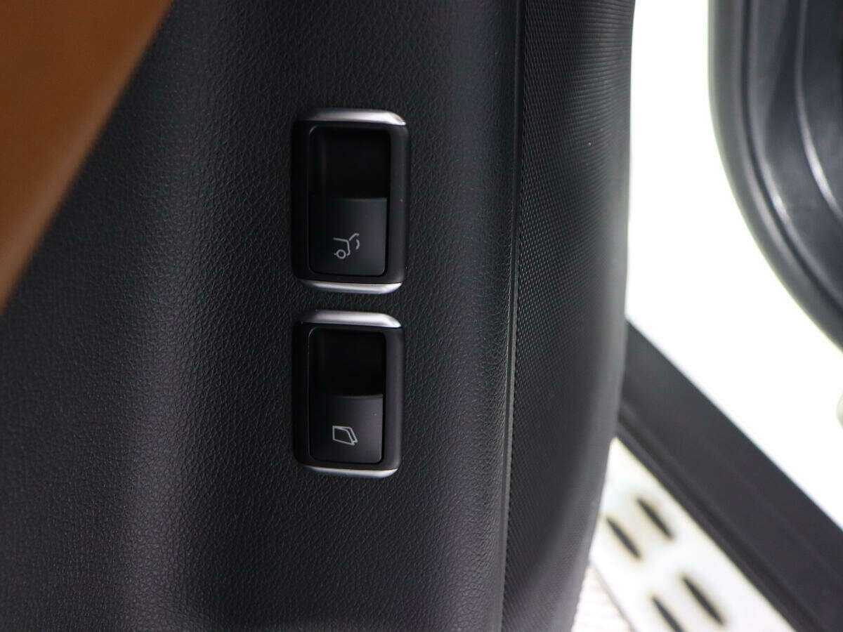 Купить Mercedes-Benz GLS 350 d, 2016, 225 836 км, фото №23