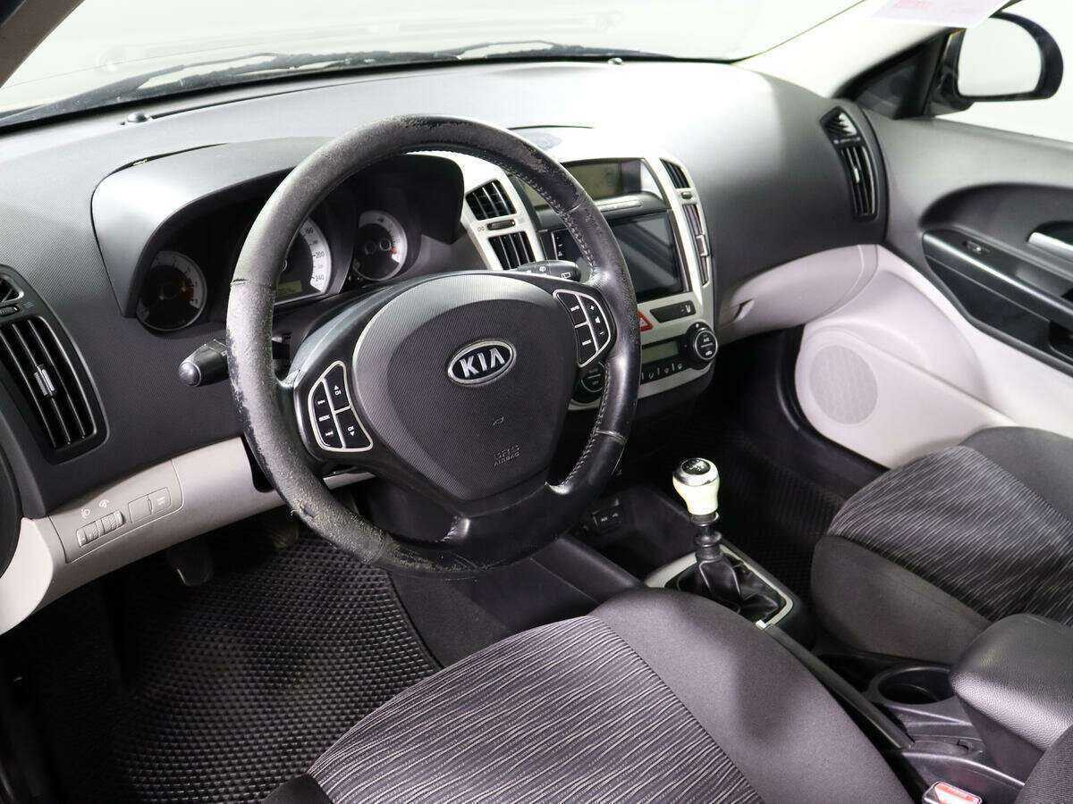 Купить Kia Ceed, 2009, 199 360 км, фото №11