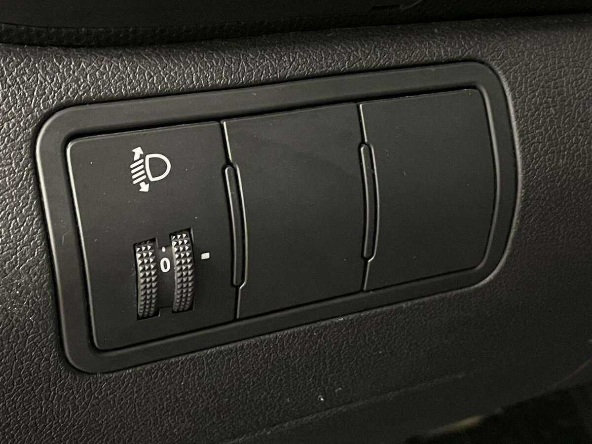 Купить Hyundai Solaris, 2011, 223 502 км, фото №9