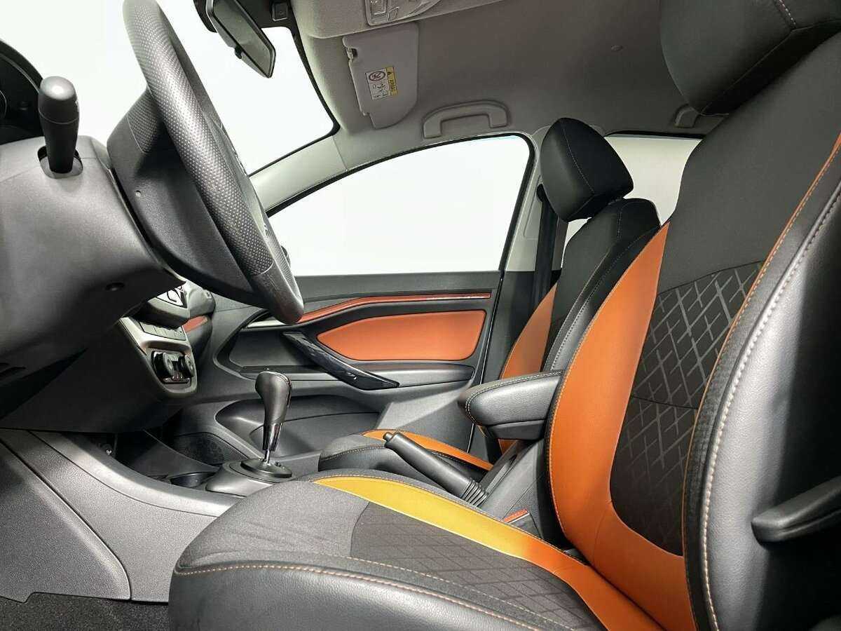 Купить Lada (ВАЗ) Vesta SW Cross, 2019, 75 250 км, фото №9