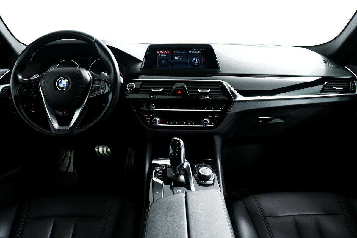 Купить BMW 5 серии 520d xDrive, 2018, 69 648 км, фото №11