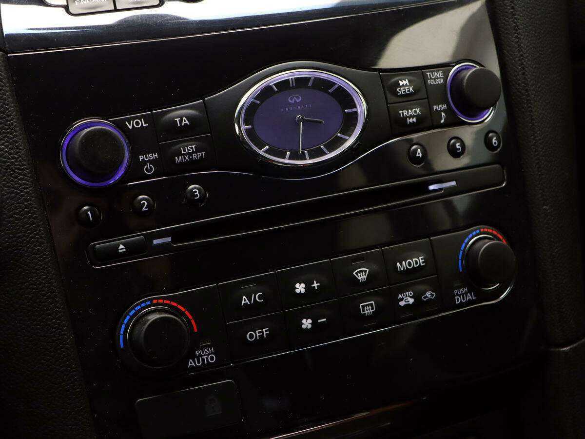 Купить Infiniti FX37, 2010, 202 500 км, фото №15